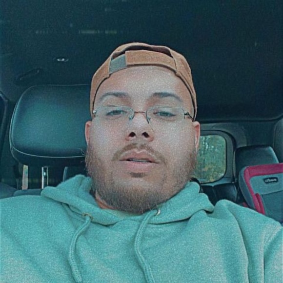 Meet your Posher, Aaron - Picture 1 of 1